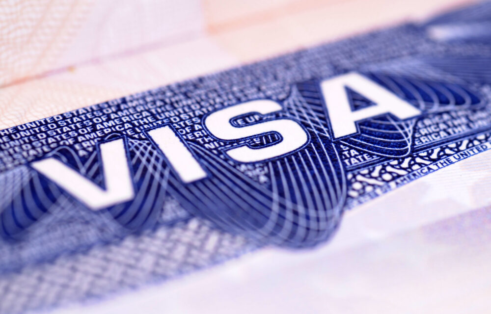 Jak wylosować Zieloną Kartę? Kulisy loterii wizowej Diversity Visa