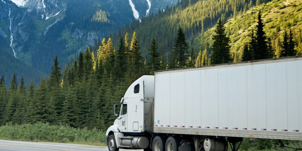 Jak zostać zawodowym kierowcą ciężarówki w USA?